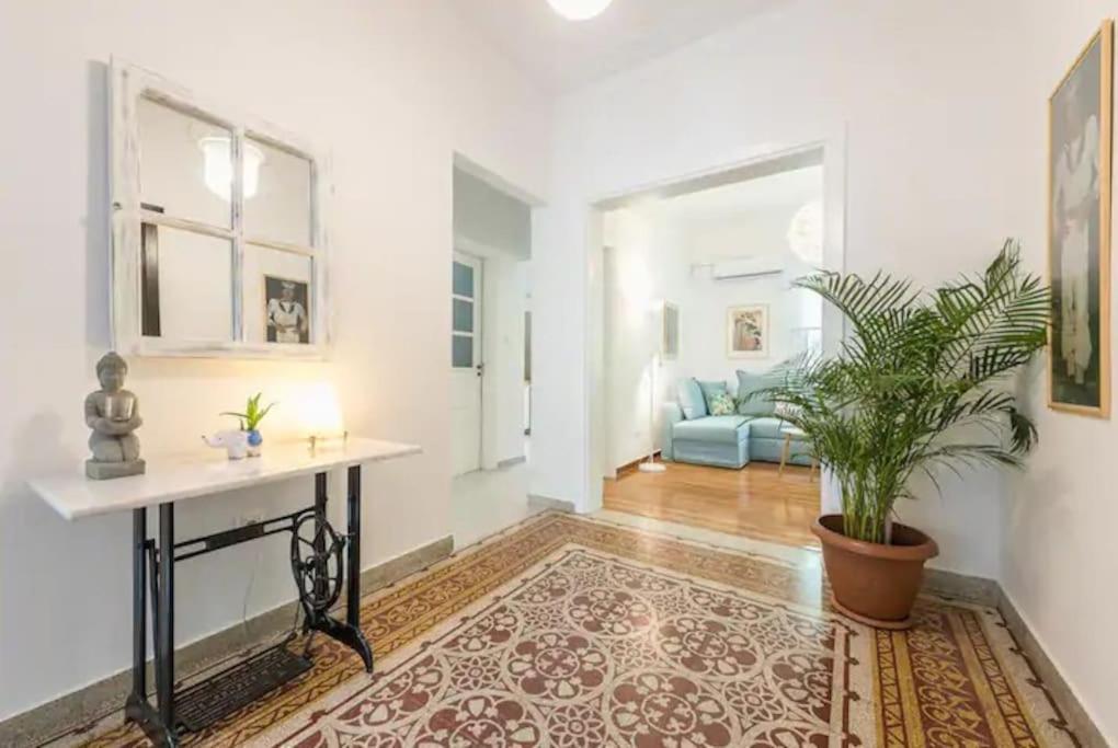 Appartement Casa Pamisou Near Attiki Metro Station à Athènes Extérieur photo