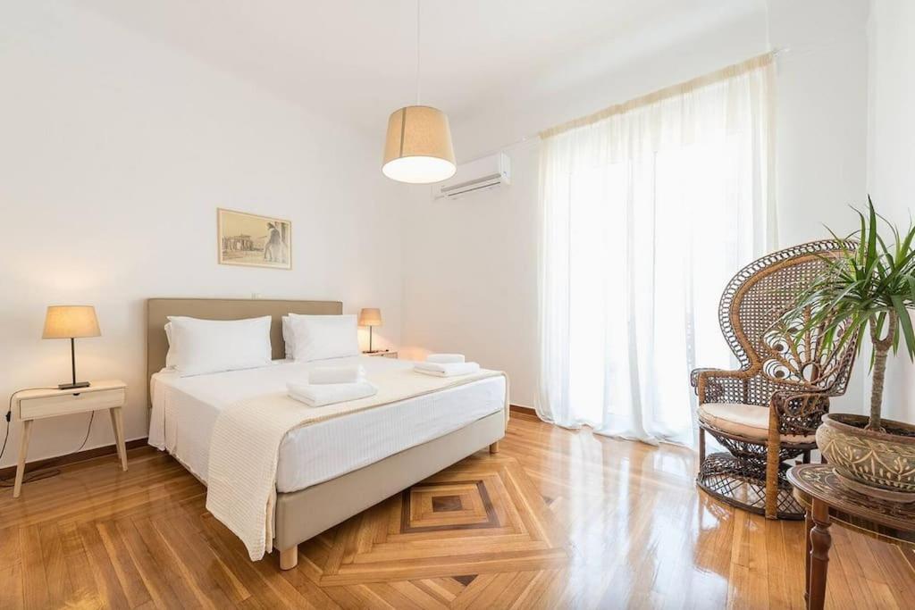 Appartement Casa Pamisou Near Attiki Metro Station à Athènes Extérieur photo