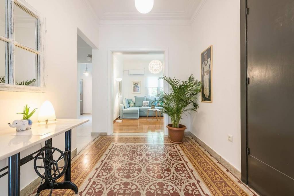 Appartement Casa Pamisou Near Attiki Metro Station à Athènes Extérieur photo