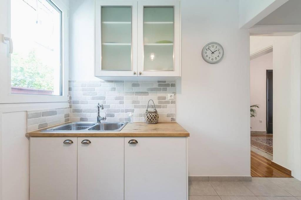 Appartement Casa Pamisou Near Attiki Metro Station à Athènes Extérieur photo