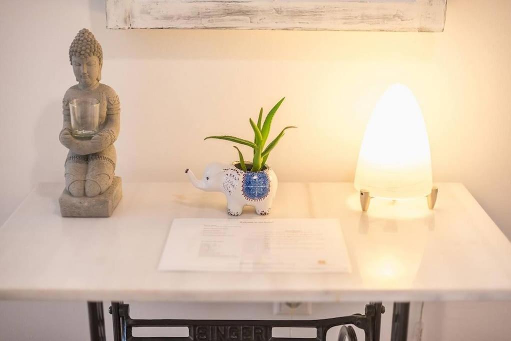 Appartement Casa Pamisou Near Attiki Metro Station à Athènes Extérieur photo