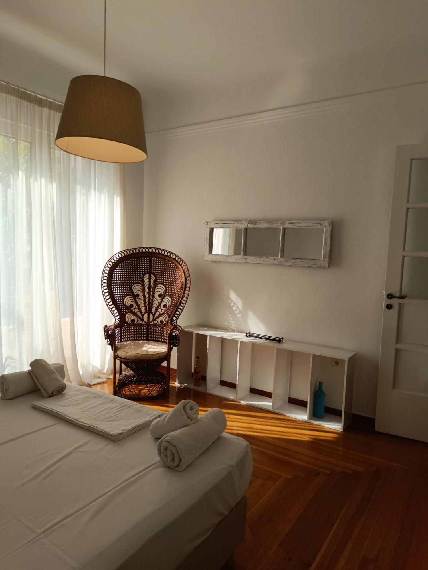 Appartement Casa Pamisou Near Attiki Metro Station à Athènes Extérieur photo
